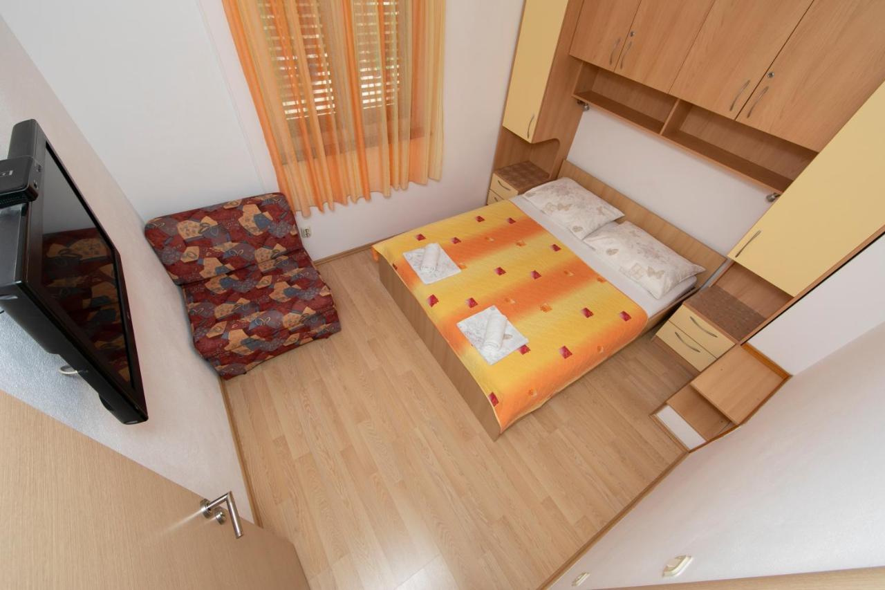 Apartments Maja Tučepi Buitenkant foto